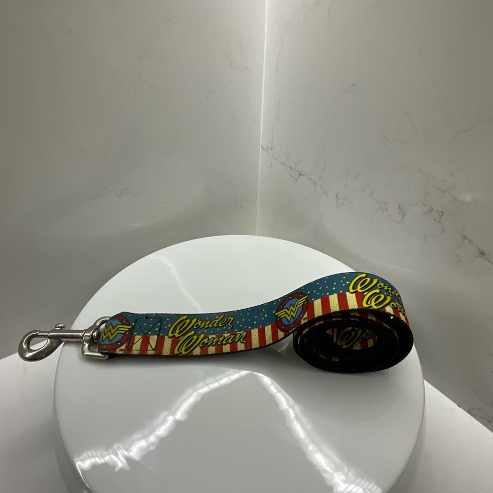 Dog Leash - WONDER WOMAN/Logo Americana Red/White/Blue/Yellow